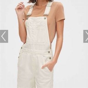 Distressed overalls shorts shortalls white denim relaxed fit Size Medium